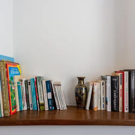 Near Beaches Дом отдыха *